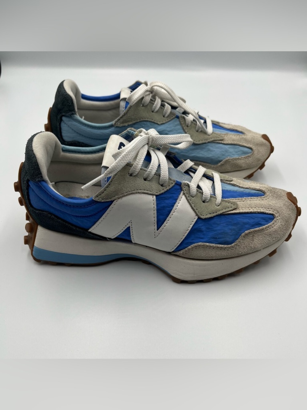 New Balance 327 in Blue Sz 7.5